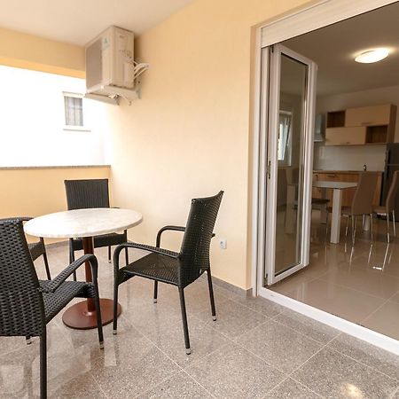 Summer Fun Apartments Novalja Extérieur photo
