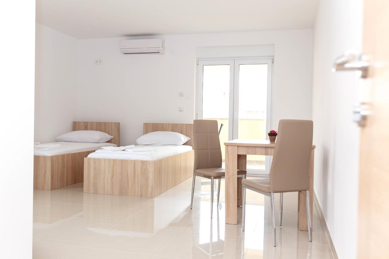 Summer Fun Apartments Novalja Extérieur photo