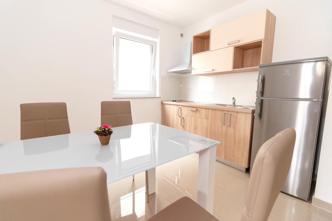 Summer Fun Apartments Novalja Extérieur photo