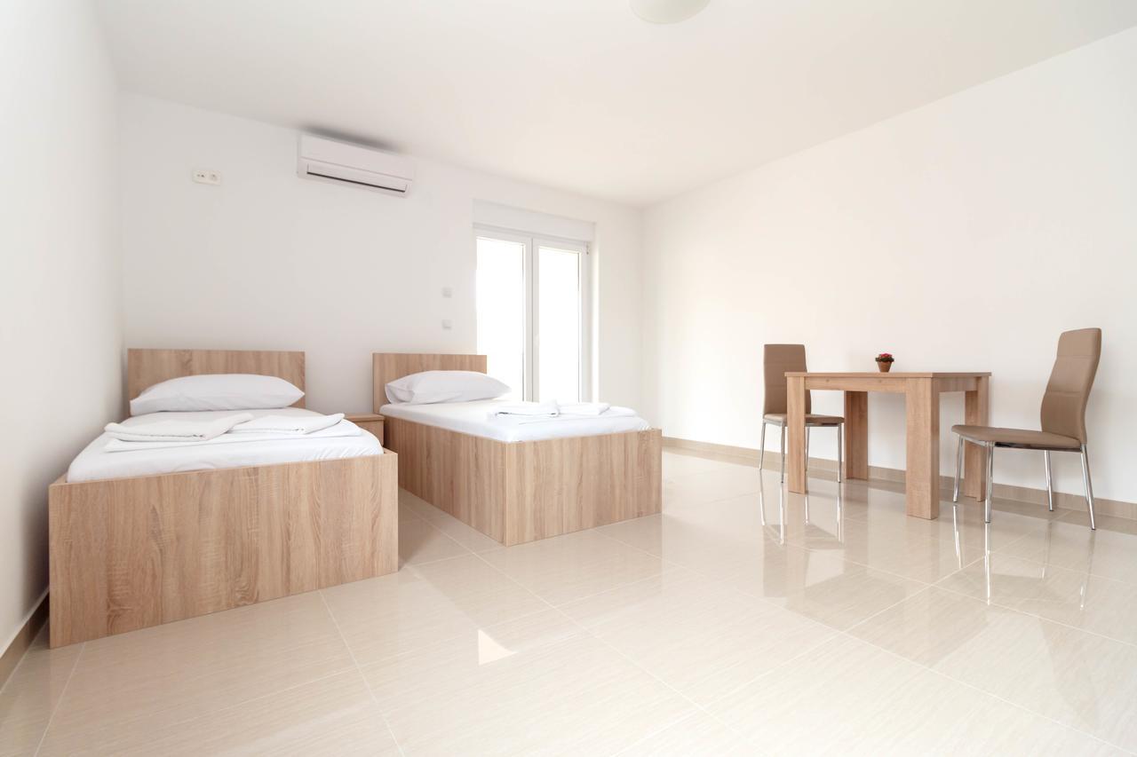 Summer Fun Apartments Novalja Extérieur photo