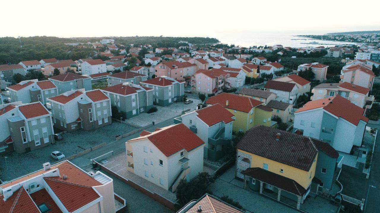 Summer Fun Apartments Novalja Extérieur photo
